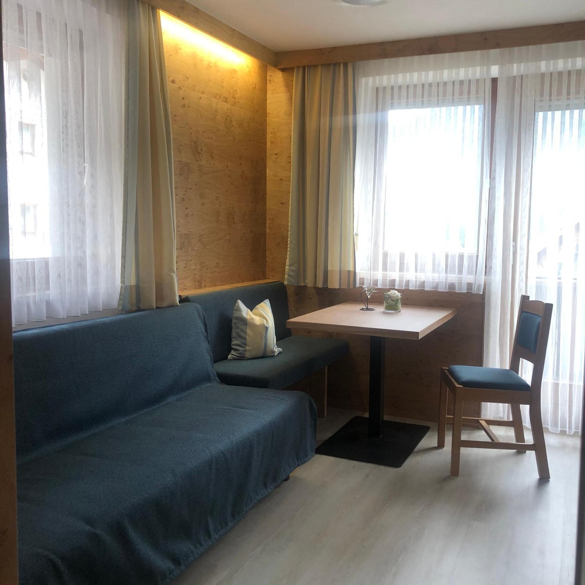 Apartments Alpenrose Флирш Экстерьер фото